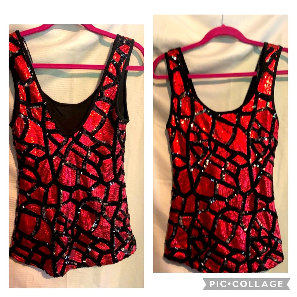 BKE - Red/black sequin top
